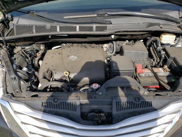 Photo 12 from auction – 2017 TOYOTA SIENNA XLE with VIN 5TDDZ3DC1HS167604