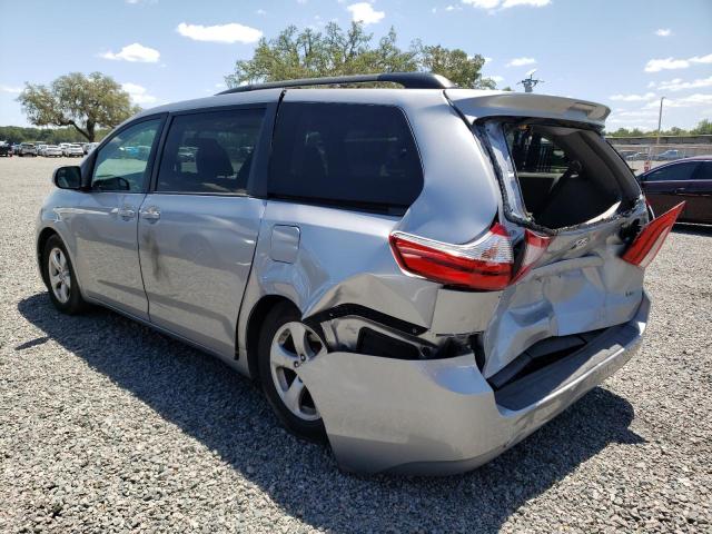 Photo 2 from auction – 2017 TOYOTA SIENNA LE with VIN 5TDKZ3DC0HS782362