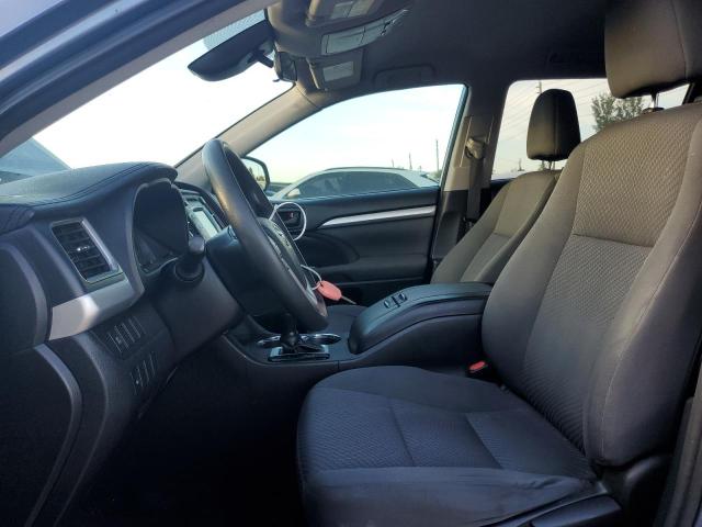 Photo 7 from auction – 2018 TOYOTA HIGHLANDER with VIN 5TDZARFH2JS034848
