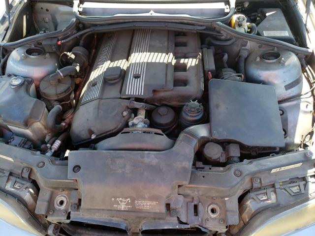 Photo 11 from auction – 2003 BMW 325 I with VIN WBAET37453NJ40606