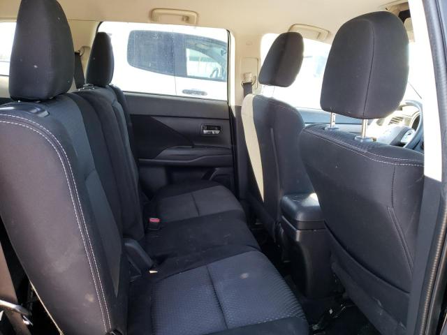 Photo 11 from auction – 2018 MITSUBISHI OUTLANDER with VIN JA4AZ3A36JZ057363