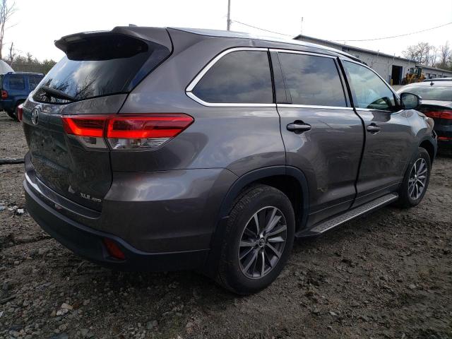 Photo 3 from auction – 2019 TOYOTA HIGHLANDER with VIN 5TDJZRFH3KS599553