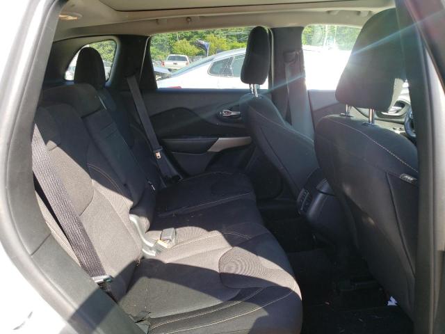 Photo 10 from auction – 2017 JEEP CHEROKEE L with VIN 1C4PJLCB5HW640305