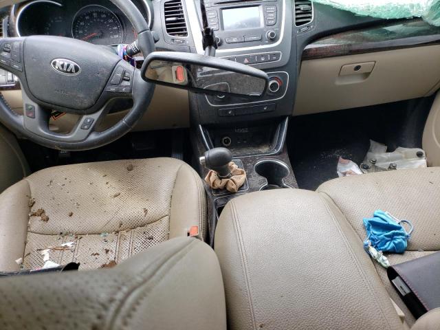 Photo 8 from auction – 2015 KIA SORENTO LX with VIN 5XYKT3A64FG644009