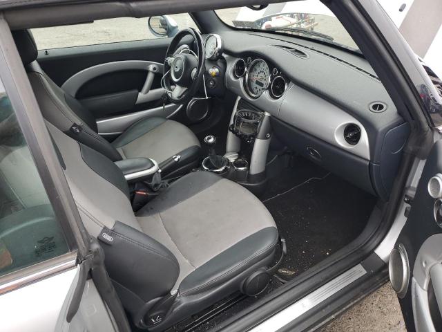 Photo 8 from auction – 2007 MINI COOPER with VIN WMWRF33527TF66880