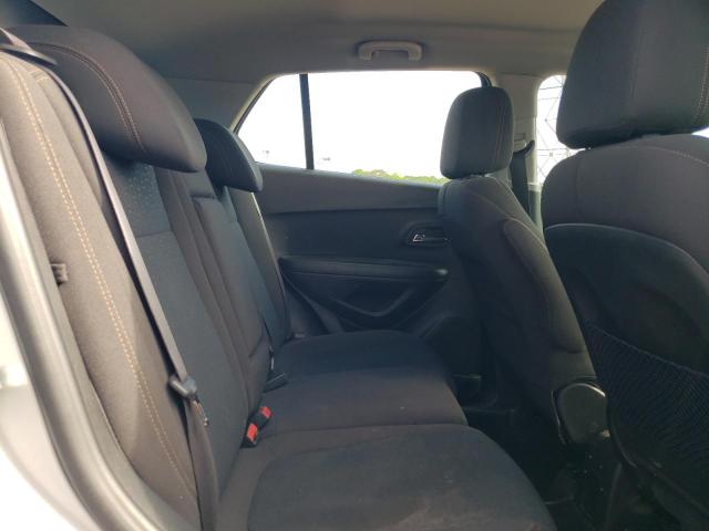Photo 10 from auction – 2018 CHEVROLET TRAX LS with VIN KL7CJNSB5JB643355