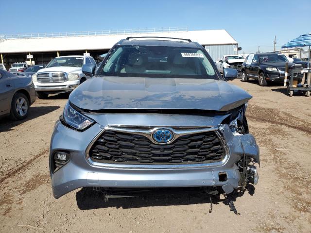 Photo 5 from auction – 2023 TOYOTA HIGHLANDER with VIN 5TDFARAH5PS018534