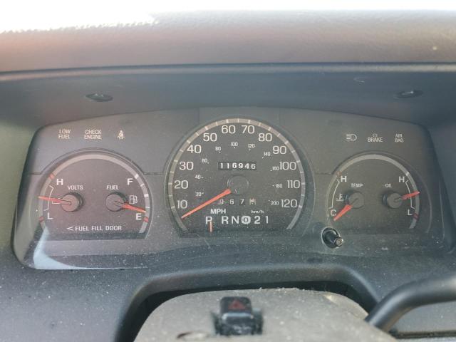 Photo 9 from auction – 2000 FORD CROWN VICT with VIN 2FAFP74W0YX101068