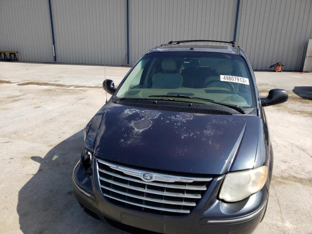 Photo 5 from auction – 2007 CHRYSLER TOWN & COU with VIN 2A4GP64L27R185065