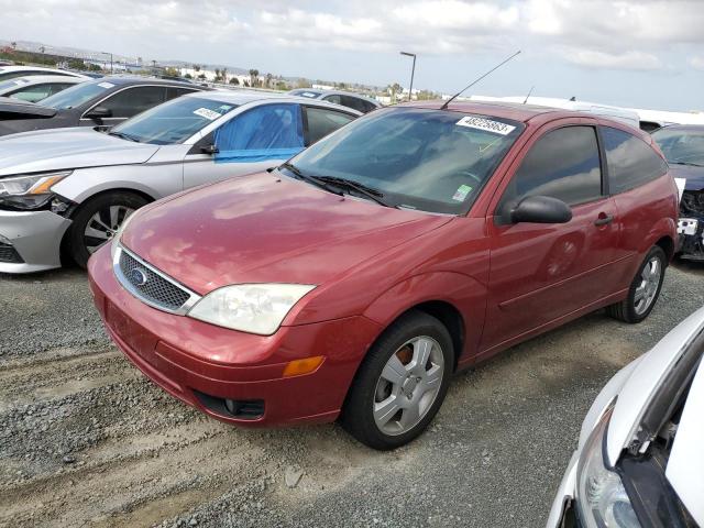 FORD FOCUS ZX3 2005 with VIN 3FAFP31N25R103256 - Photo from auction