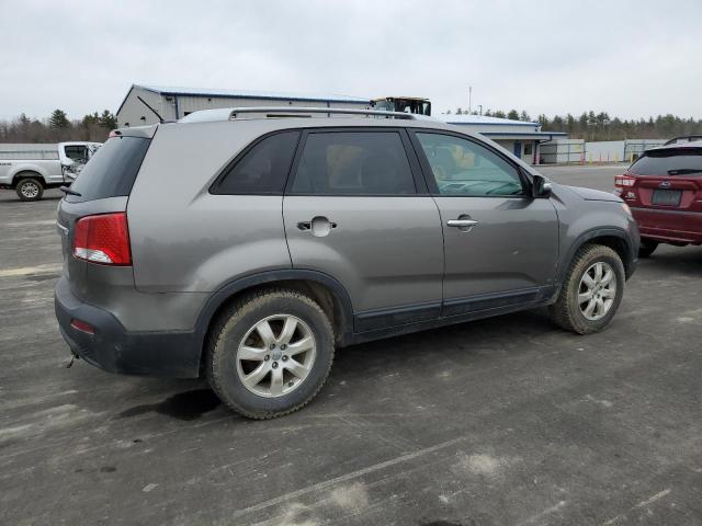 Photo 3 from auction – 2013 KIA SORENTO LX with VIN 5XYKT4A23DG402005
