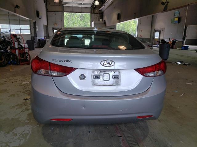 Photo 6 from auction – 2012 HYUNDAI ELANTRA GL with VIN 5NPDH4AE8CH062619
