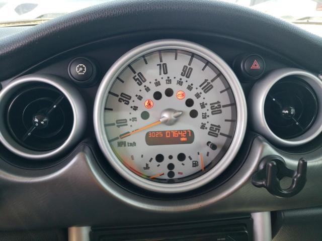 Photo 9 from auction – 2004 MINI COOPER S with VIN WMWRE33414TD89681