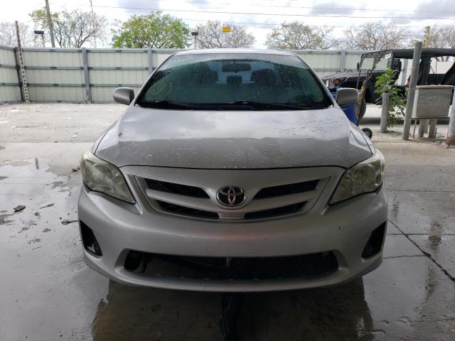 Zdjęcie 5 z aukcji – 2013 TOYOTA COROLLA BA z VIN 2T1BU4EE9DC930547