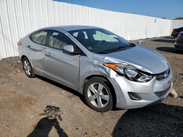 Photo 4 from auction – 2011 HYUNDAI ELANTRA GL with VIN 5NPDH4AE4BH015666