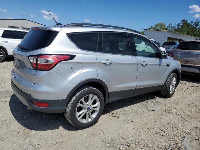 Photo 3 from auction – 2017 FORD ESCAPE SE with VIN 1FMCU0GD9HUB99799