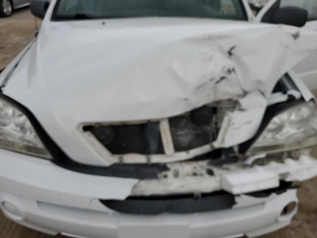 Photo 12 from auction – 2005 KIA SORENTO EX with VIN KNDJD733655410447