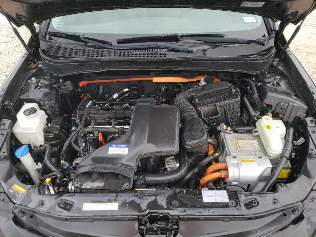Photo 11 from auction – 2015 HYUNDAI SONATA HYB with VIN KMHEC4A42FA129152
