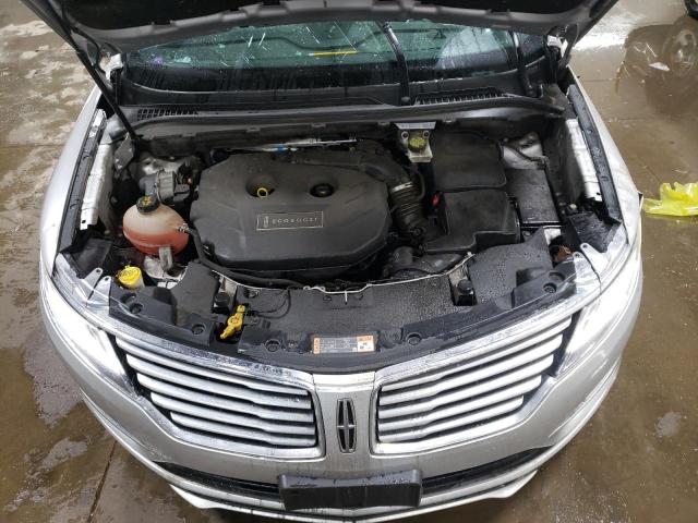 Photo 11 from auction – 2017 LINCOLN MKC RESERV with VIN 5LMCJ3D93HUL12475