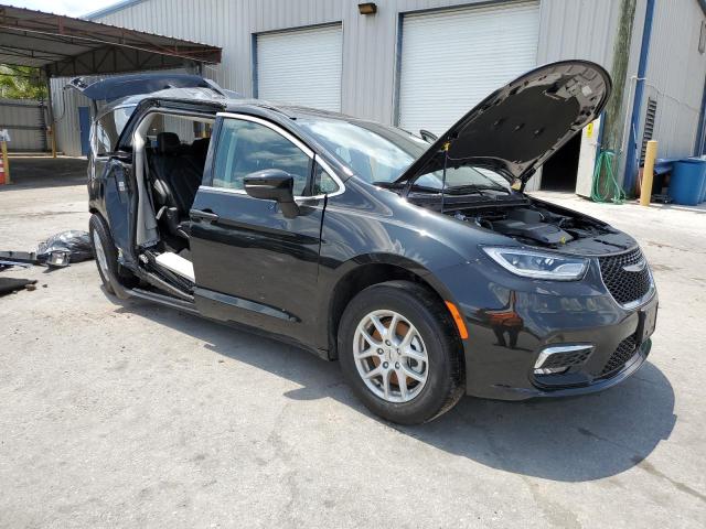 Photo 4 from auction – 2023 CHRYSLER PACIFICA T with VIN 2C4RC1BG0PR515580