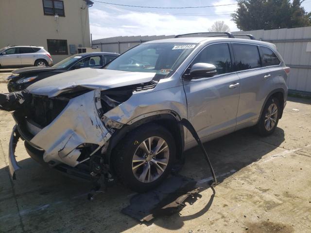TOYOTA HIGHLANDER 2015 with VIN 5TDBKRFH8FS150223 - Photo from auction