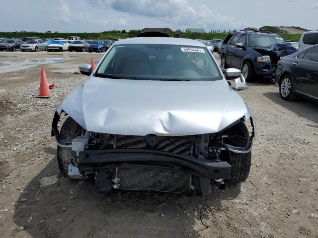 Photo 5 from auction – 2015 VOLKSWAGEN PASSAT S with VIN 1VWAS7A35FC009622