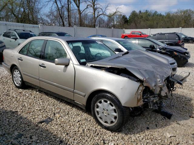 Photo 4 from auction – 1996 MERCEDES-BENZ E 320 with VIN WDBJF55F9TJ016837