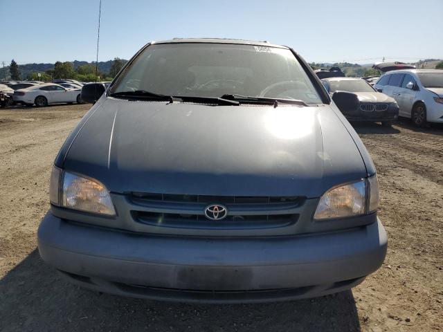 Photo 5 from auction – 2000 TOYOTA SIENNA CE with VIN 4T3ZF19C7YU314079