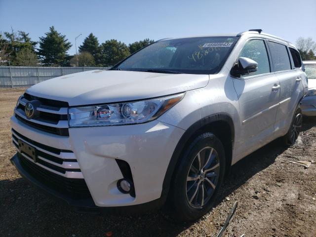 Photo 1 from auction – 2018 TOYOTA HIGHLANDER with VIN 5TDJZRFHXJS813887