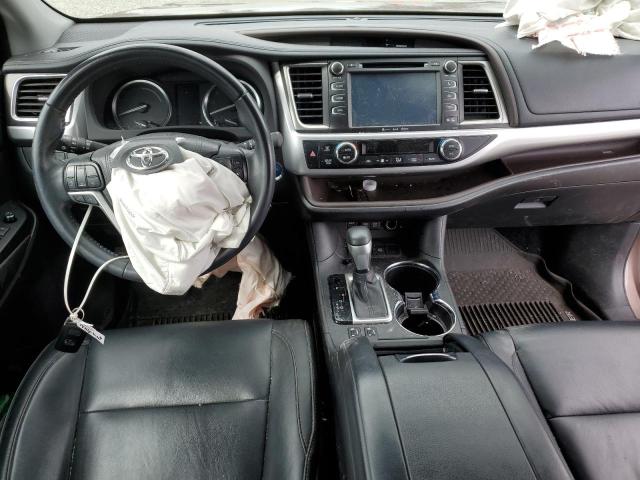 Photo 8 from auction – 2018 TOYOTA HIGHLANDER with VIN 5TDJGRFH7JS050281