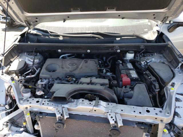 Photo 11 from auction – 2020 TOYOTA RAV4 XLE with VIN 2T3P1RFV9LC079558