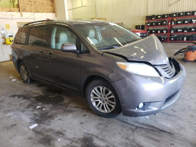 Photo 4 from auction – 2011 TOYOTA SIENNA XLE with VIN 5TDYK3DC8BS068145