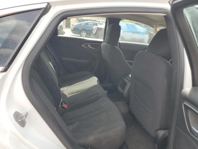Photo 10 from auction – 2015 CHRYSLER 200 LIMITE with VIN 1C3CCCAB8FN593998