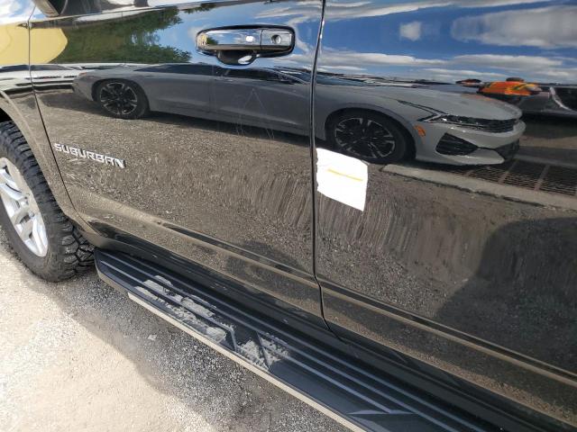 Photo 13 from auction – 2021 CHEVROLET SUBURBAN C with VIN 1GNSCBKD8MR356233