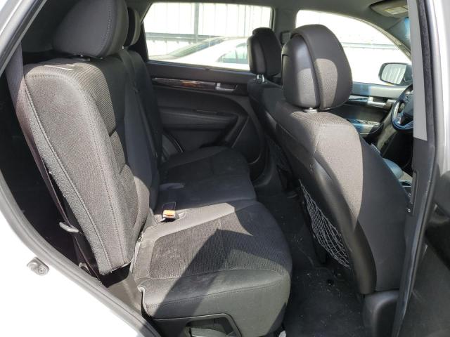 Photo 11 from auction – 2014 KIA SORENTO LX with VIN 5XYKT4A67EG454287