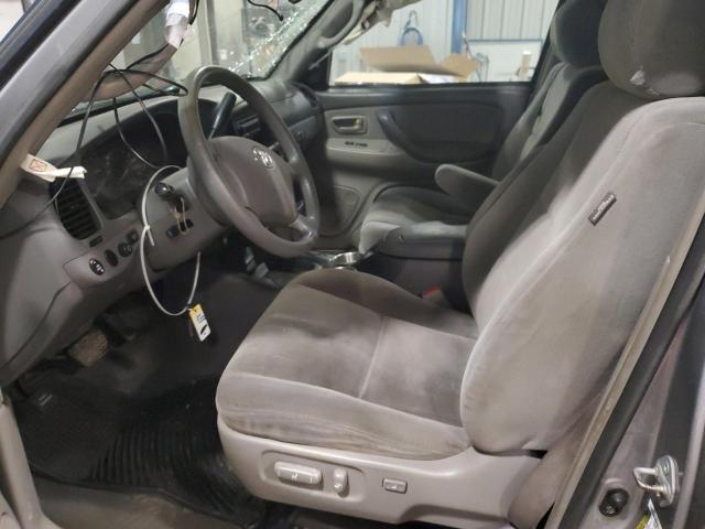 Photo 7 from auction – 2005 TOYOTA SEQUOIA with VIN 5TDBT44A25S239225
