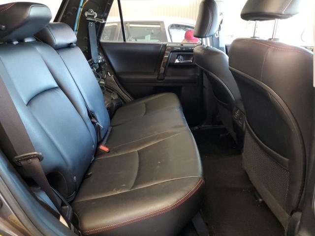 Photo 10 from auction – 2018 TOYOTA 4RUNNER SR with VIN JTEBU5JR4J5527952