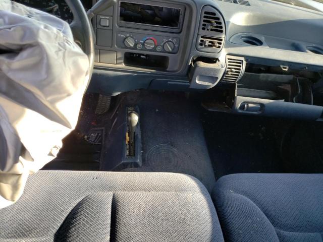 Photo 8 from auction – 1995 CHEVROLET SILVERADO with VIN 1GCEK19K0SE131820