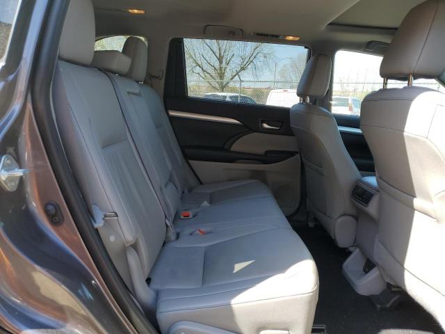 Photo 11 from auction – 2019 TOYOTA HIGHLANDER with VIN 5TDJGRFH8KS077572