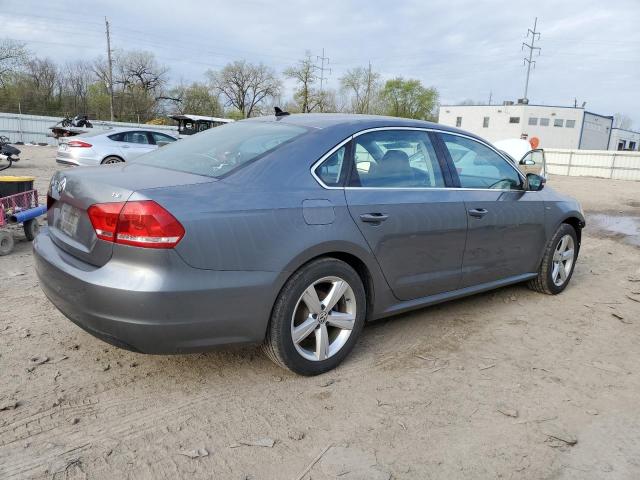 Photo 3 from auction – 2015 VOLKSWAGEN PASSAT S with VIN 1VWAT7A34FC117680