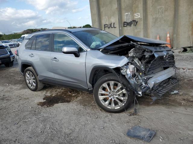 Photo 4 from auction – 2021 TOYOTA RAV4 XLE P with VIN 2T3C1RFV2MC086013