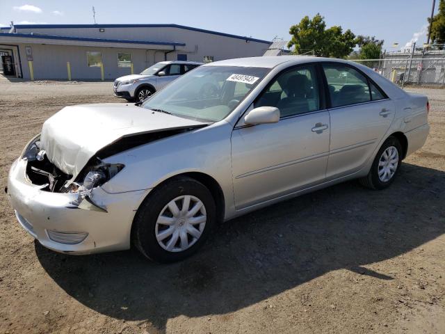 TOYOTA CAMRY LE 2005 with VIN 4T1BE32K15U954424 - Photo from auction