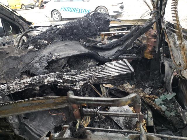 Photo 8 from auction – 2013 FORD FUSION SE with VIN 3FA6P0HR5DR383910
