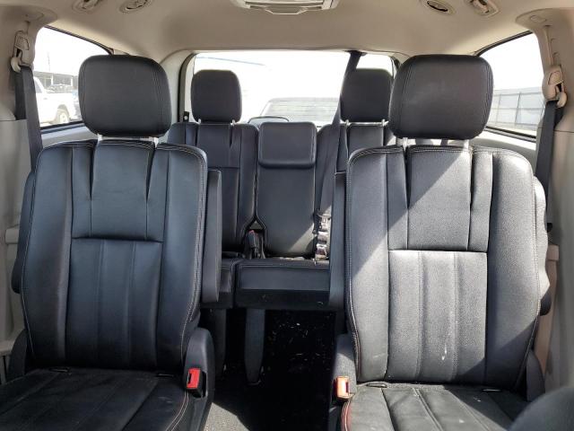 Photo 10 from auction – 2016 CHRYSLER TOWN & COU with VIN 2C4RC1BGXGR186483