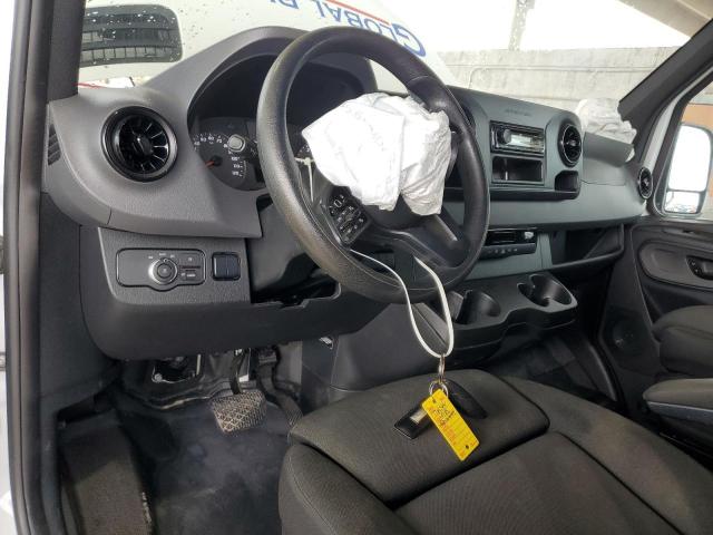 Photo 8 from auction – 2019 MERCEDES-BENZ SPRINTER 2 with VIN WD3PF1CD2KP040425