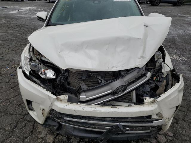 Foto 11 de la subasta – 2018 TOYOTA HIGHLANDER con VIN 5TDKZRFH8JS536774