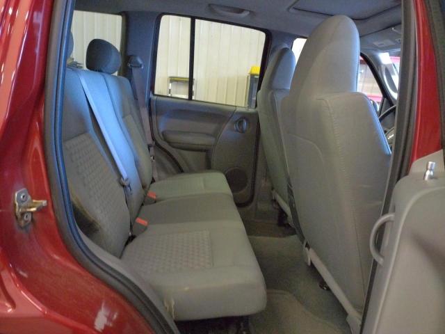 Photo 10 from auction – 2005 JEEP LIBERTY SP with VIN 1J4GL48K05W692438