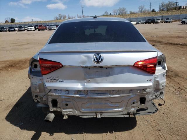 Photo 6 from auction – 2016 VOLKSWAGEN PASSAT SEL with VIN 1VWCT7A31GC068089