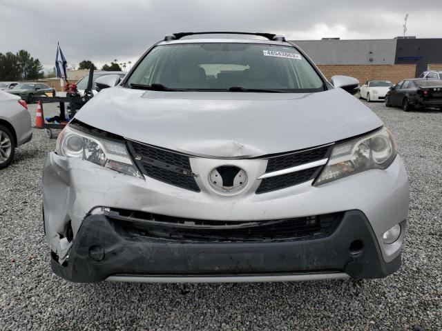Photo 5 from auction – 2015 TOYOTA RAV4 LIMIT with VIN JTMDFREV4FD131880