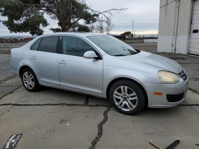 Photo 4 from auction – 2007 VOLKSWAGEN JETTA WOLF with VIN 3VWEF71K87M075983
